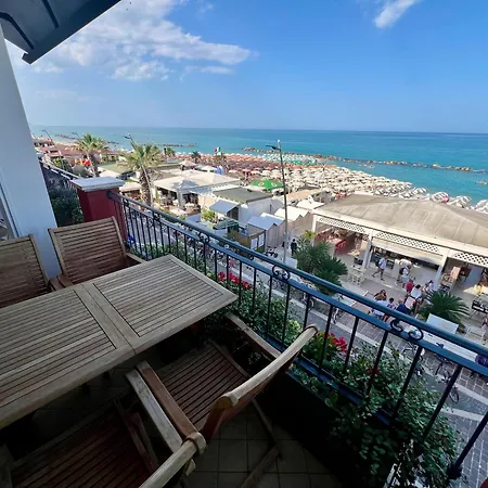 Fronte Blu - Fronte Mare * Porto Recanati