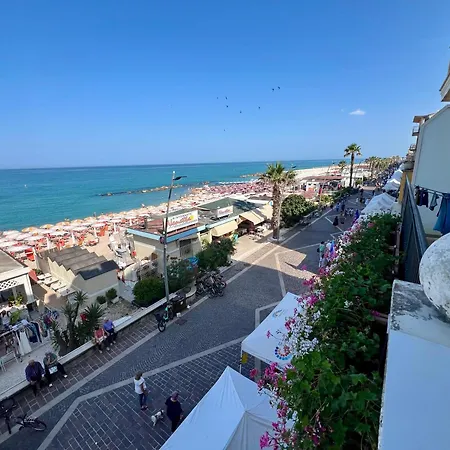 Fronte Blu - Fronte Mare Апартаменты Порто-Реканати