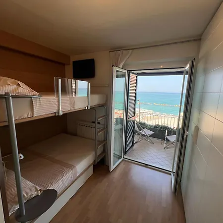 Fronte Blu - Fronte Mare 아파트 포르토레카나티